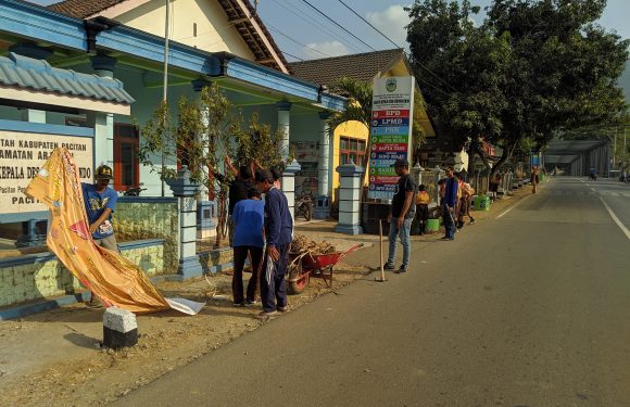 PARTISIPASI DESA DALAM “WORLD CLEANING UP DAY” (WCD) INDONESIA