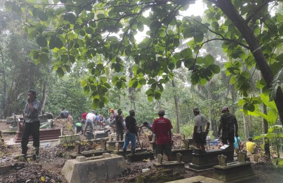 Tradisi Bersih Makam Menjelang Ramadhan Di Desa Kedungbendo