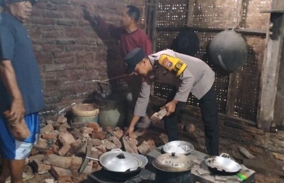 Gotong Royong Pasca Gempa yang mengguncang laut Pacitan M 6,4