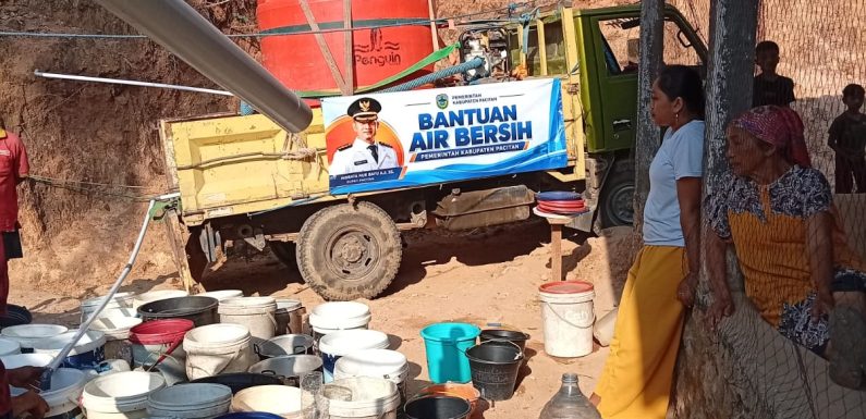 Oase di Tengah Kemarau: Kepedulian Bupati Pacitan Kirim Air Bersih untuk Warga